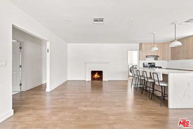 6328 Camellia Avenue, Los Angeles, CA 91606