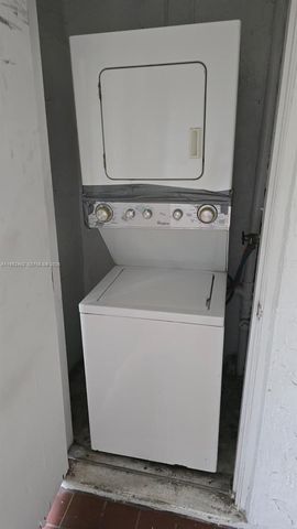 13950 NE 4th Ave AA, Miami, FL 33161