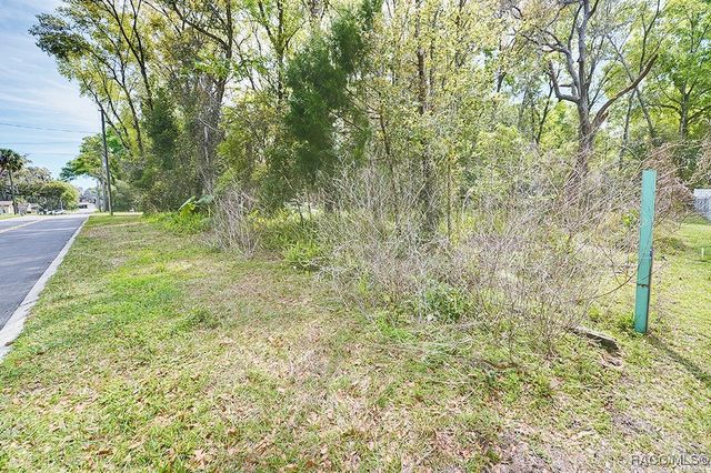 222 W Inverness Boulevard, Inverness, FL 34452