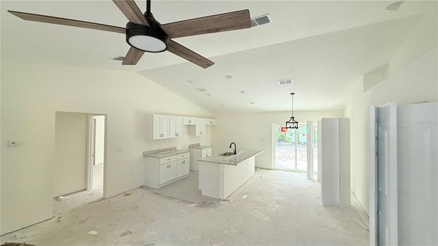 120 GUAVA PASS, Ocklawaha, FL 32179