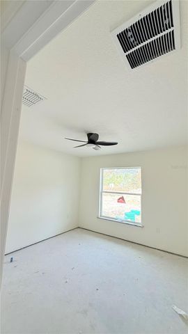 120 GUAVA PASS, Ocklawaha, FL 32179