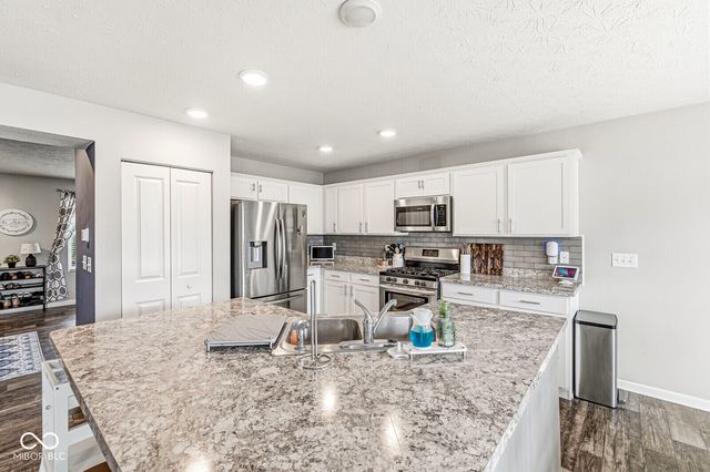 4449 Averly Park Circle, Indianapolis, IN 46237