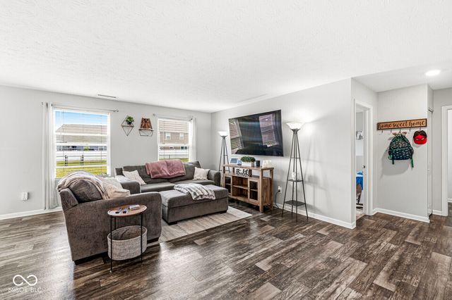 4449 Averly Park Circle, Indianapolis, IN 46237