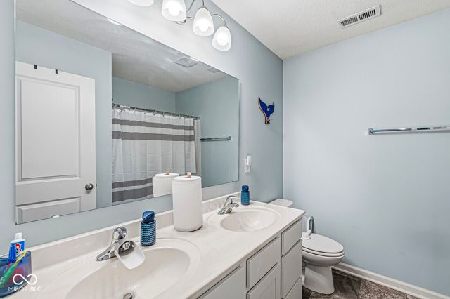 4449 Averly Park Circle, Indianapolis, IN 46237