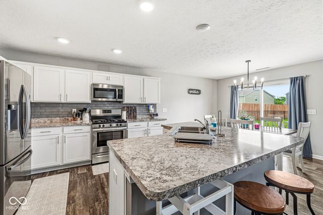 4449 Averly Park Circle, Indianapolis, IN 46237