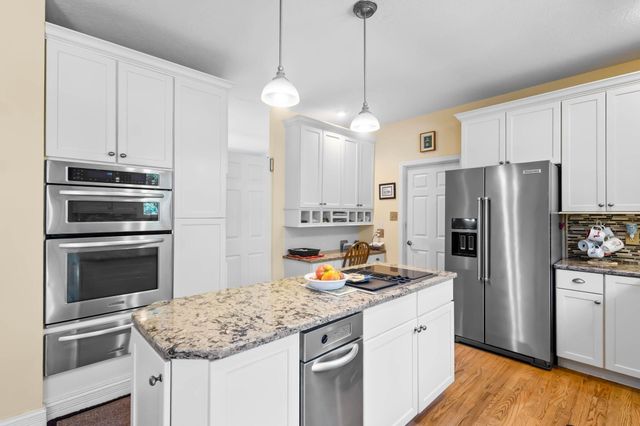 2961 W RIDLEY WOOD ST, Columbia, MO 65203