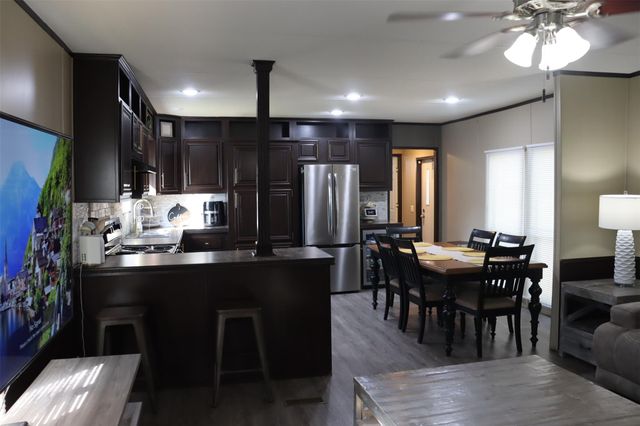 132 Kiowa Court, Rosharon, TX 77583