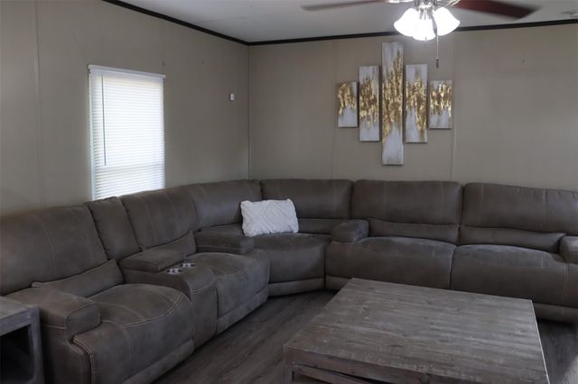 132 Kiowa Court, Rosharon, TX 77583