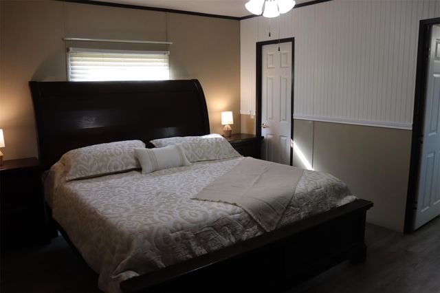 132 Kiowa Court, Rosharon, TX 77583