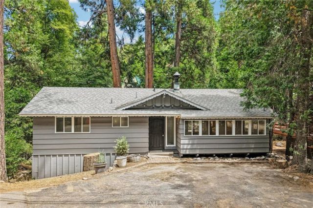 24978 Faulhorn, Crestline, CA 92325
