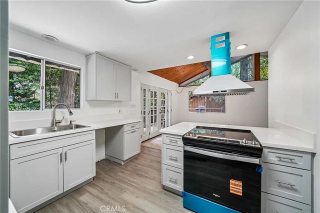 24978 Faulhorn, Crestline, CA 92325