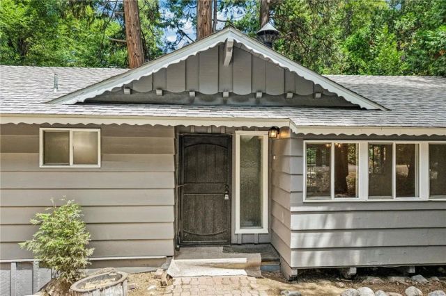 24978 Faulhorn, Crestline, CA 92325