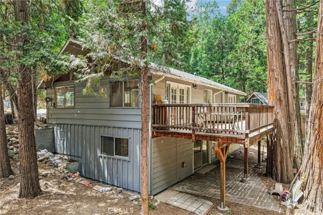 24978 Faulhorn, Crestline, CA 92325
