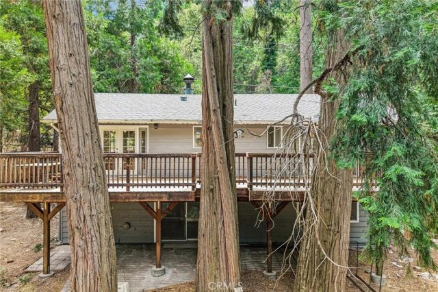 24978 Faulhorn, Crestline, CA 92325