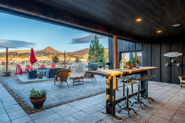 15660 SW Rangeland Drive, Powell Butte, OR 97753