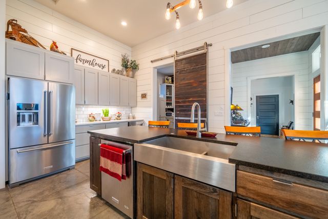 15660 SW Rangeland Drive, Powell Butte, OR 97753