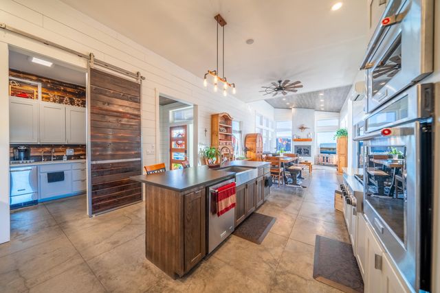 15660 SW Rangeland Drive, Powell Butte, OR 97753