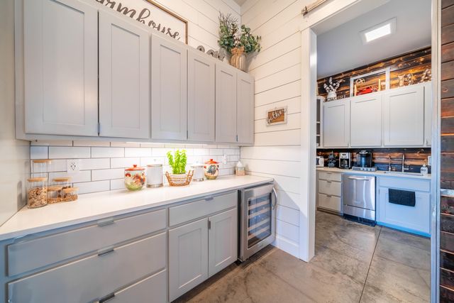 15660 SW Rangeland Drive, Powell Butte, OR 97753