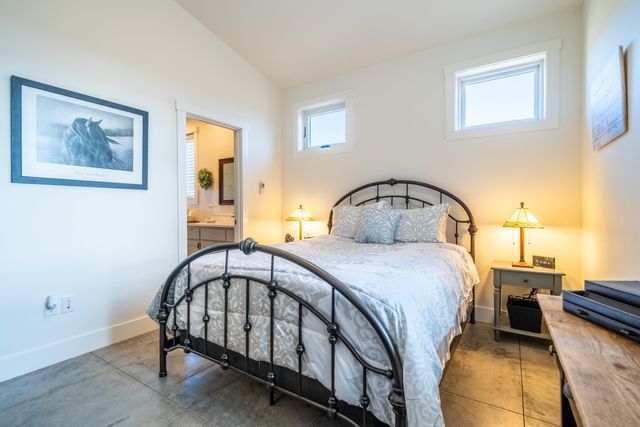 15660 SW Rangeland Drive, Powell Butte, OR 97753