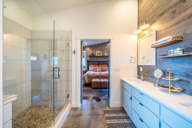 15660 SW Rangeland Drive, Powell Butte, OR 97753