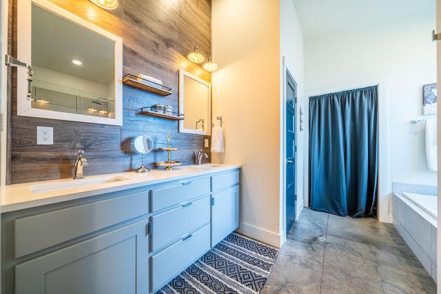 15660 SW Rangeland Drive, Powell Butte, OR 97753