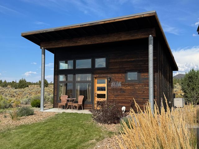 15660 SW Rangeland Drive, Powell Butte, OR 97753