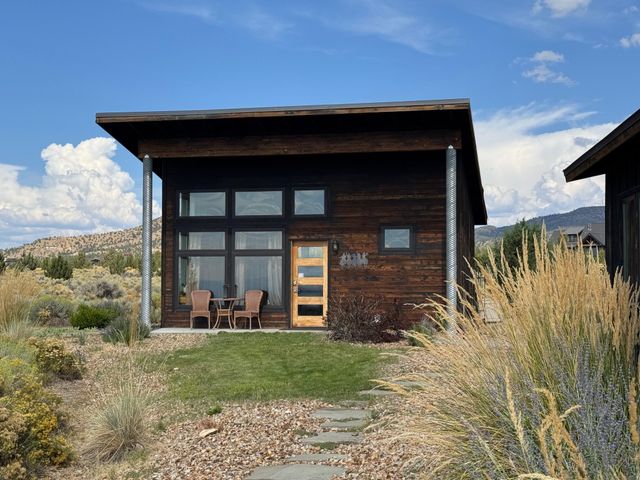 15660 SW Rangeland Drive, Powell Butte, OR 97753