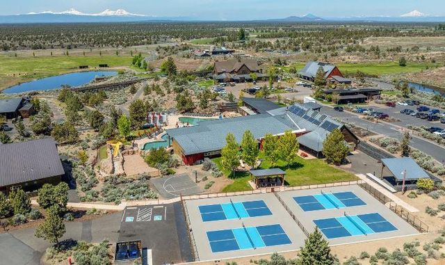 15660 SW Rangeland Drive, Powell Butte, OR 97753