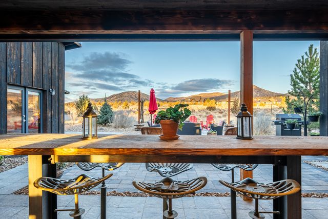 15660 SW Rangeland Drive, Powell Butte, OR 97753