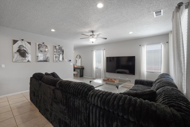 10636 Aspiration Lane SW, Albuquerque, NM 87121