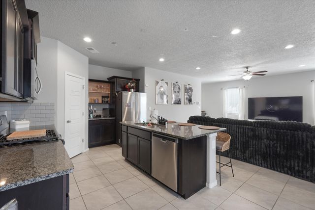 10636 Aspiration Lane SW, Albuquerque, NM 87121