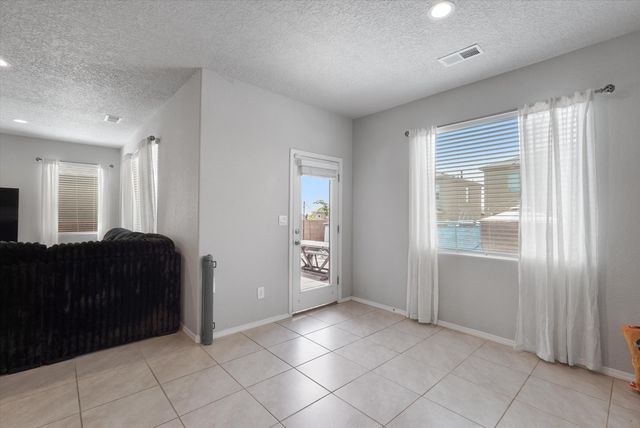 10636 Aspiration Lane SW, Albuquerque, NM 87121
