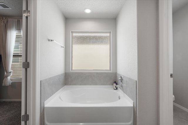 10636 Aspiration Lane SW, Albuquerque, NM 87121