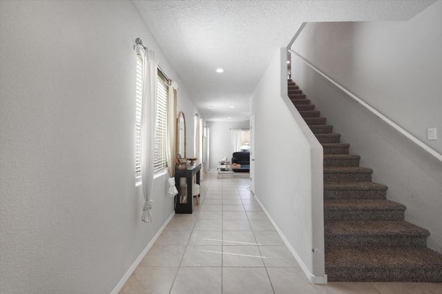 10636 Aspiration Lane SW, Albuquerque, NM 87121