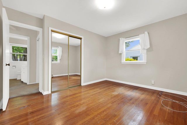 N85W17124 Lee PLACE, Menomonee Falls, WI 53051