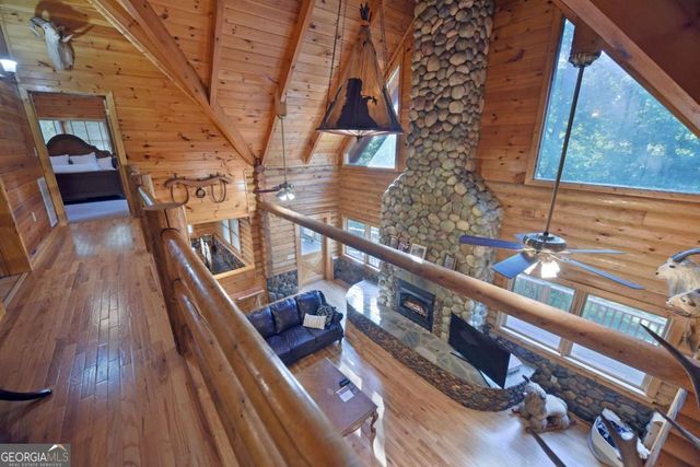 2682 Douthit Road, Mineral Bluff, GA 30559