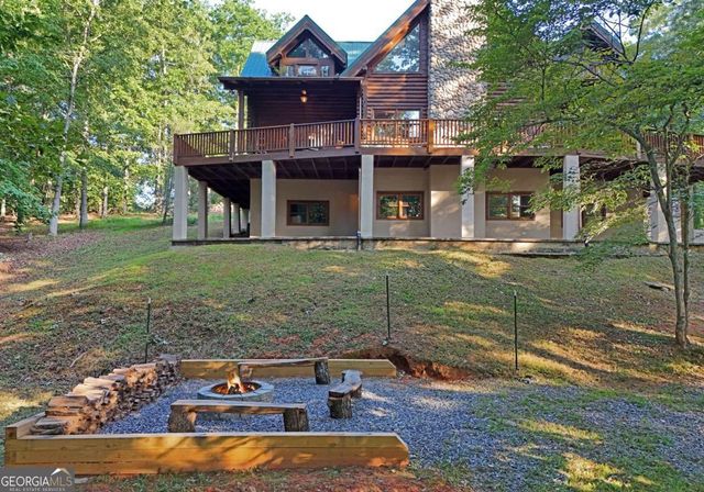 2682 Douthit Road, Mineral Bluff, GA 30559