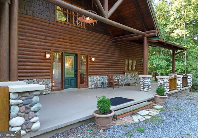 2682 Douthit Road, Mineral Bluff, GA 30559