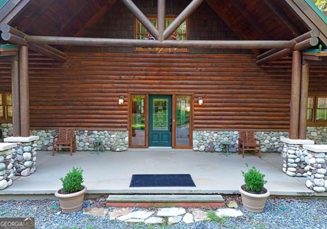 2682 Douthit Road, Mineral Bluff, GA 30559