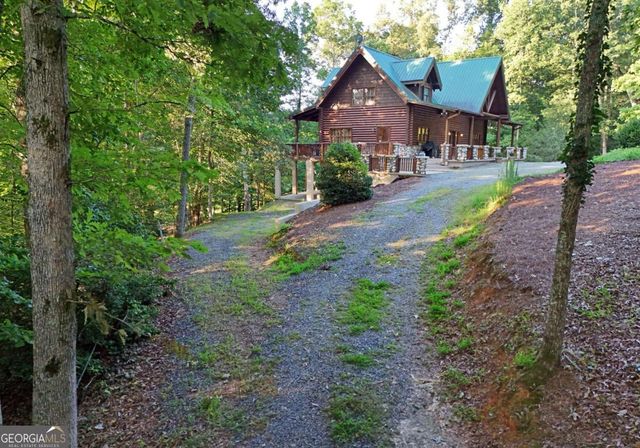 2682 Douthit Road, Mineral Bluff, GA 30559