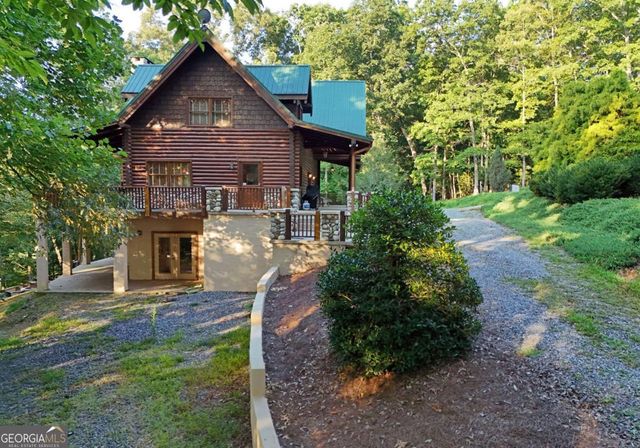 2682 Douthit Road, Mineral Bluff, GA 30559