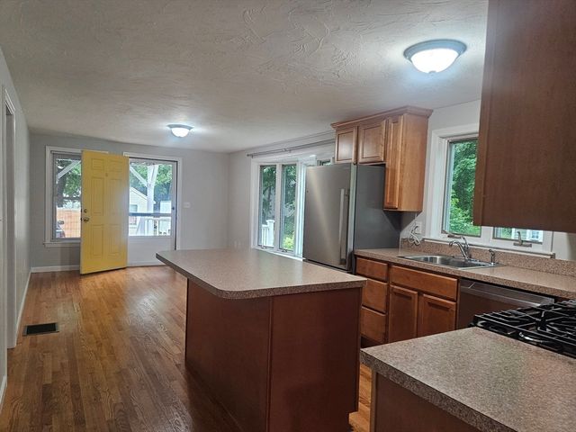 141 Main Street 1, Medway, MA 02053