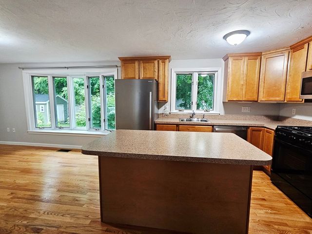141 Main Street 1, Medway, MA 02053