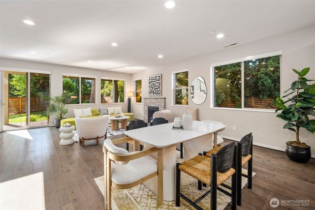 20317 58th Lane NE, Kenmore, WA 98028