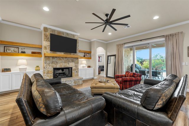 108 Painted Horse Trail, Waco, TX 76712