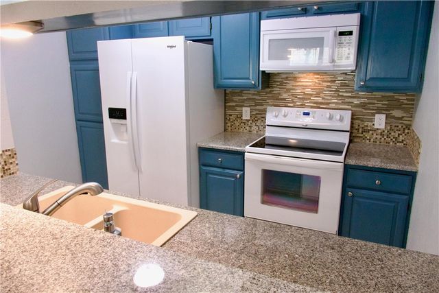 4413 Sunlight Dr, Corpus Christi, TX 78413