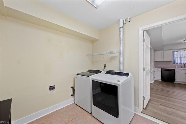 1904 Bethesda CT, Virginia Beach, VA 23464