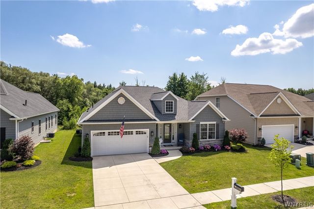 91 Glen Meadow Drive, Amherst, NY 14051