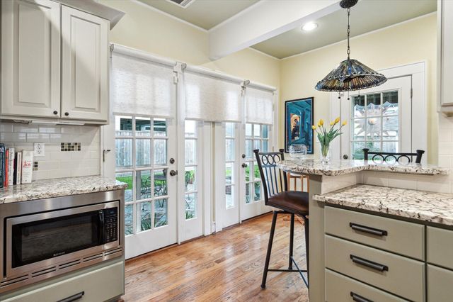 1817 Kipling Street, Houston, TX 77098