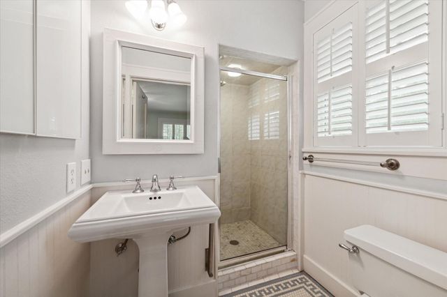 1817 Kipling Street, Houston, TX 77098